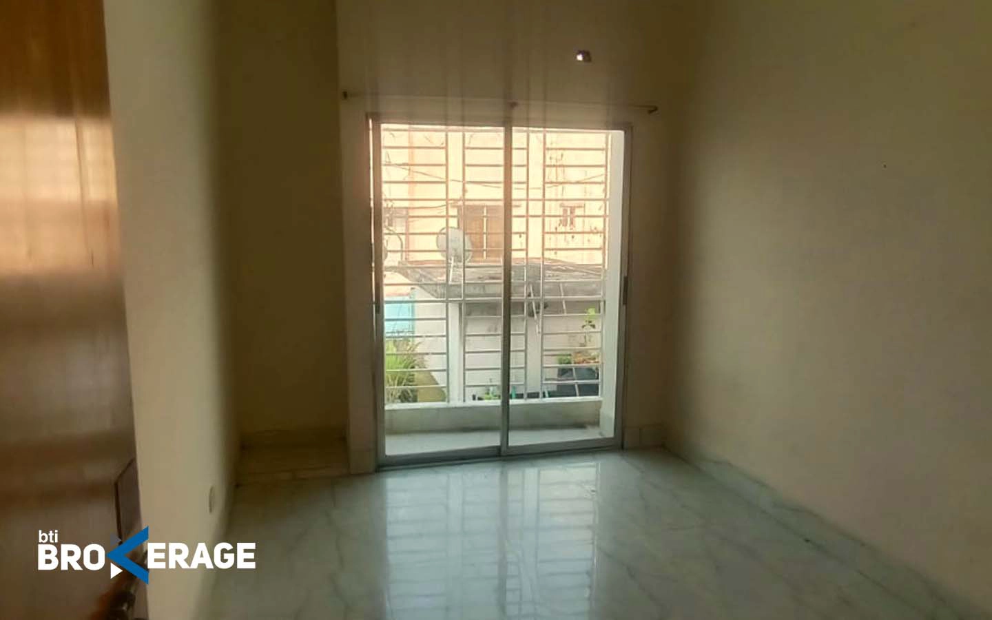 Ready flat for sale in dhanmondi